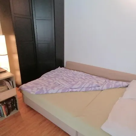 Lovely Flat With Grand Piano, Family Friendly דירה ברלין