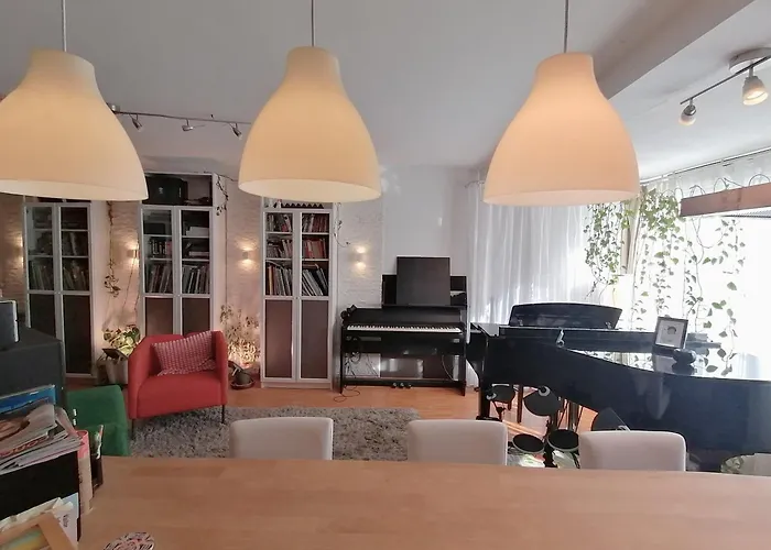 Lovely Flat With Grand Piano, Family Friendly *