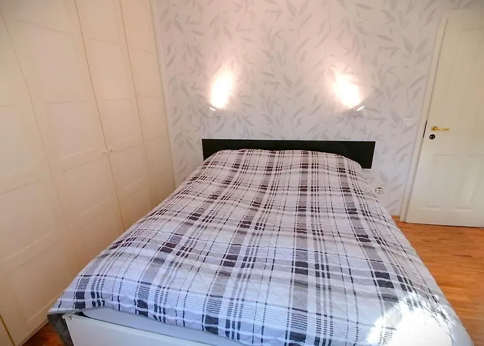 Lovely Flat With Grand Piano, Family Friendly דירה *