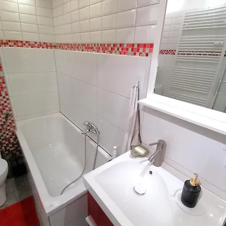 Apartment Lovely Flat With Grand Piano, Family Friendly *