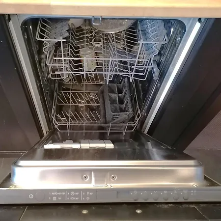 Lovely Flat With Grand Piano, Family Friendly Apartment