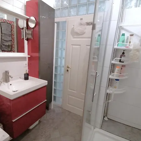 Lovely Flat With Grand Piano, Family Friendly شقة