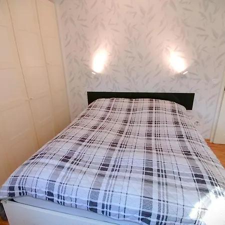 Lovely Flat With Grand Piano, Family Friendly شقة *
