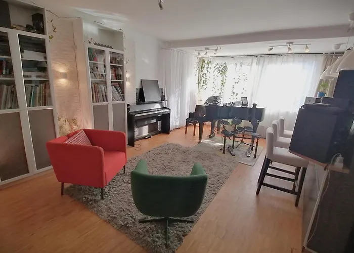 Lovely Flat With Grand Piano, Family Friendly